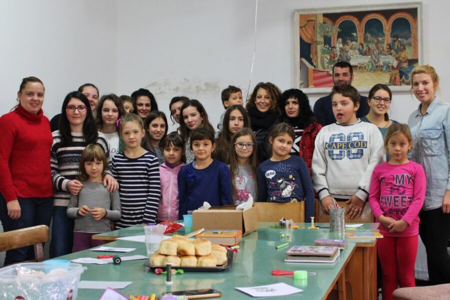 Kreativna radionica izrade božićnih čestitaka iglom i koncem
