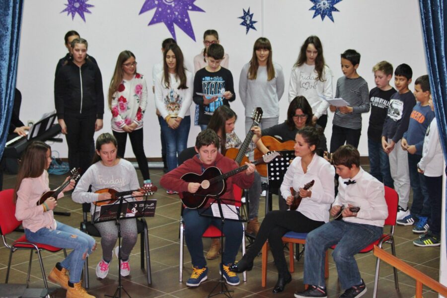 Božićni koncert učenika GŠ Blagoja Berse, područni odjel Preko