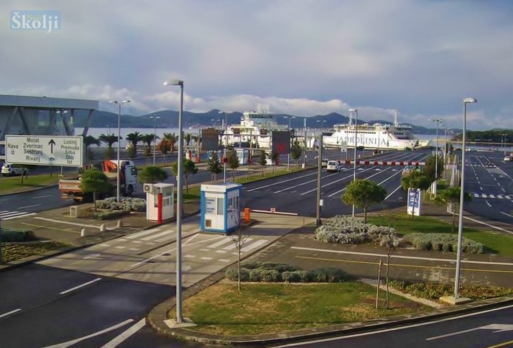 Lučka uprava: Do kraja siječnja u Gaženici nova autobusna nadstrešnica!