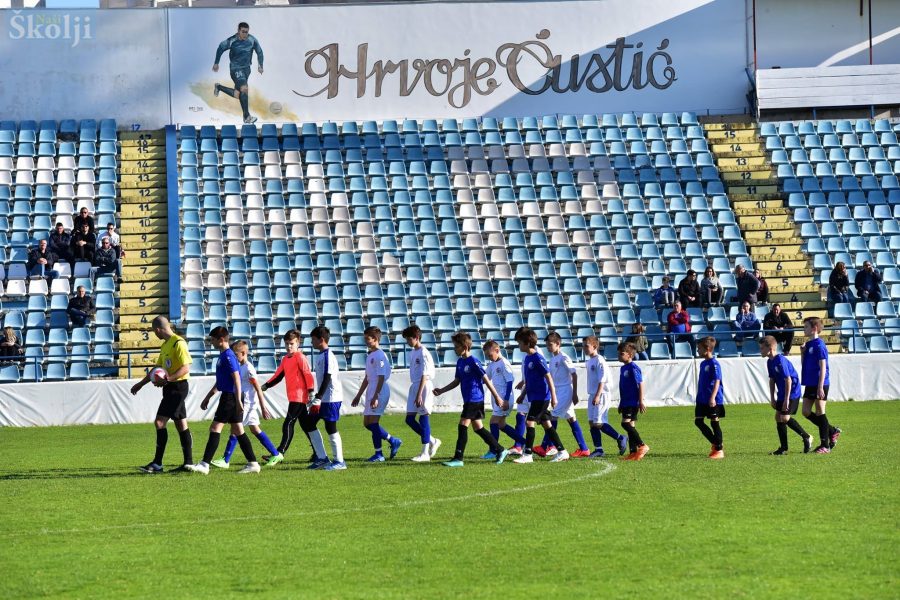 Tići Svetog Mihovila gostovali na Stanovima