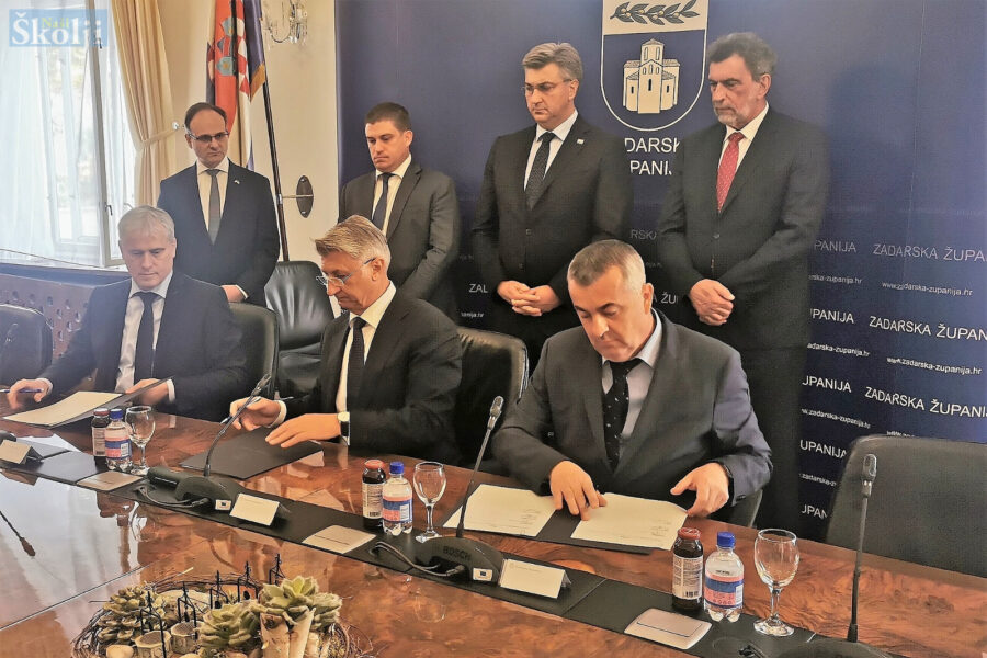 Potpisan ugovor za poboljšanje vodoopskrbne mreže na otocima i u zaleđu Zadarske županije