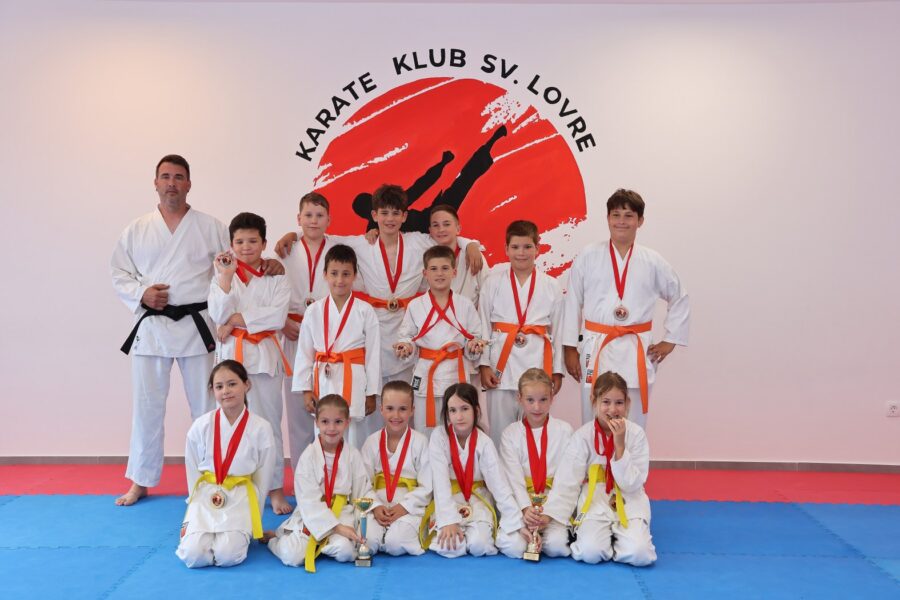 Karate klub Sv. Lovre iz Lukorana na županijskom natjecanju osvojio 25 medalja
